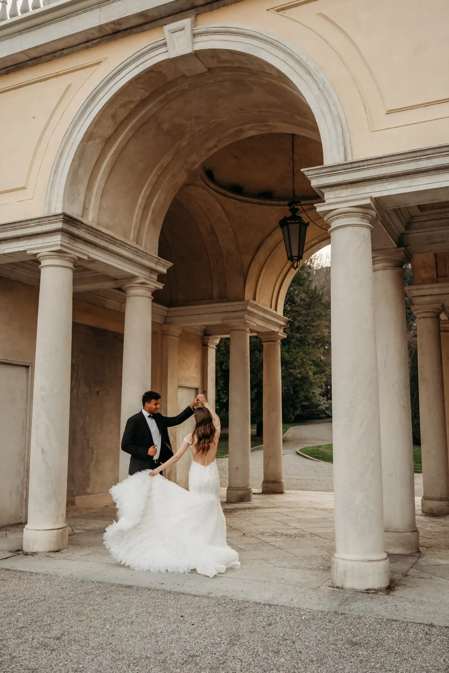 Hochzeit am Comer See Villa Parravicini Revel Schnuhz Photography